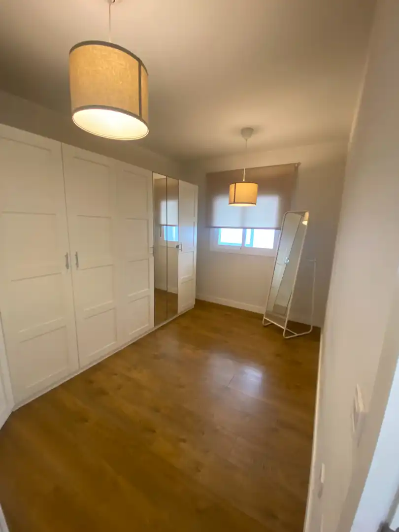 Bedroom of Flat for rent in Málaga  with Terrace, Oven and Washing machine