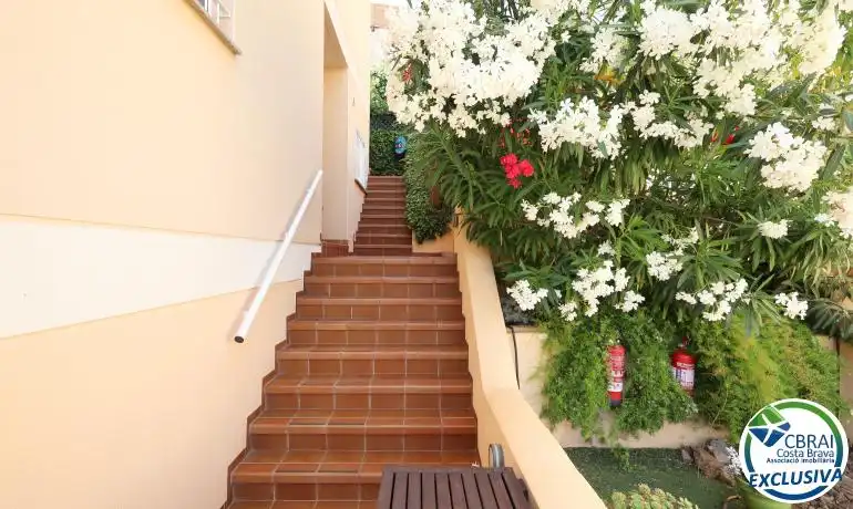 Casa adosada en venta en Llançà con Aire acondicionado, Calefacción y Terraza