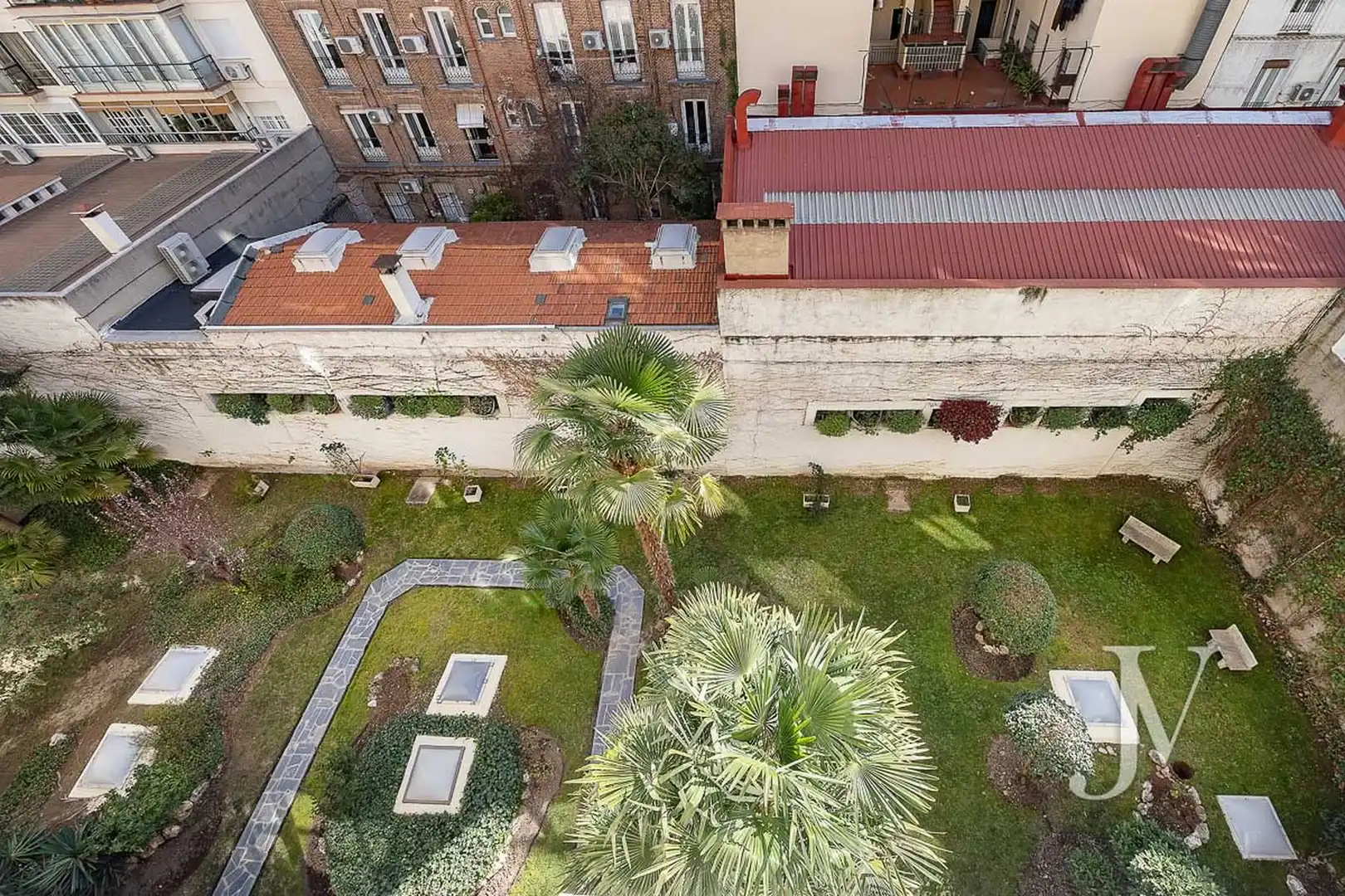 Vista exterior de Pis en venda en  Madrid Capital amb Jardí privat, Terrassa i Moblat