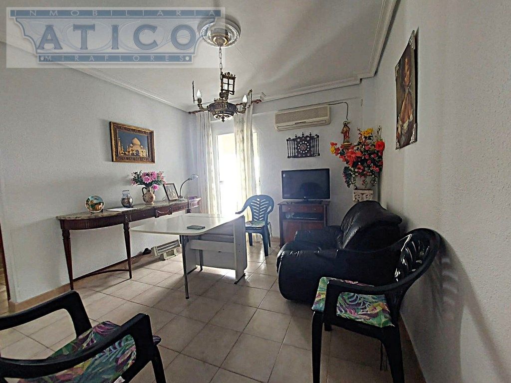 Sala d'estar de Pis en venda en  Sevilla Capital amb Aire condicionat