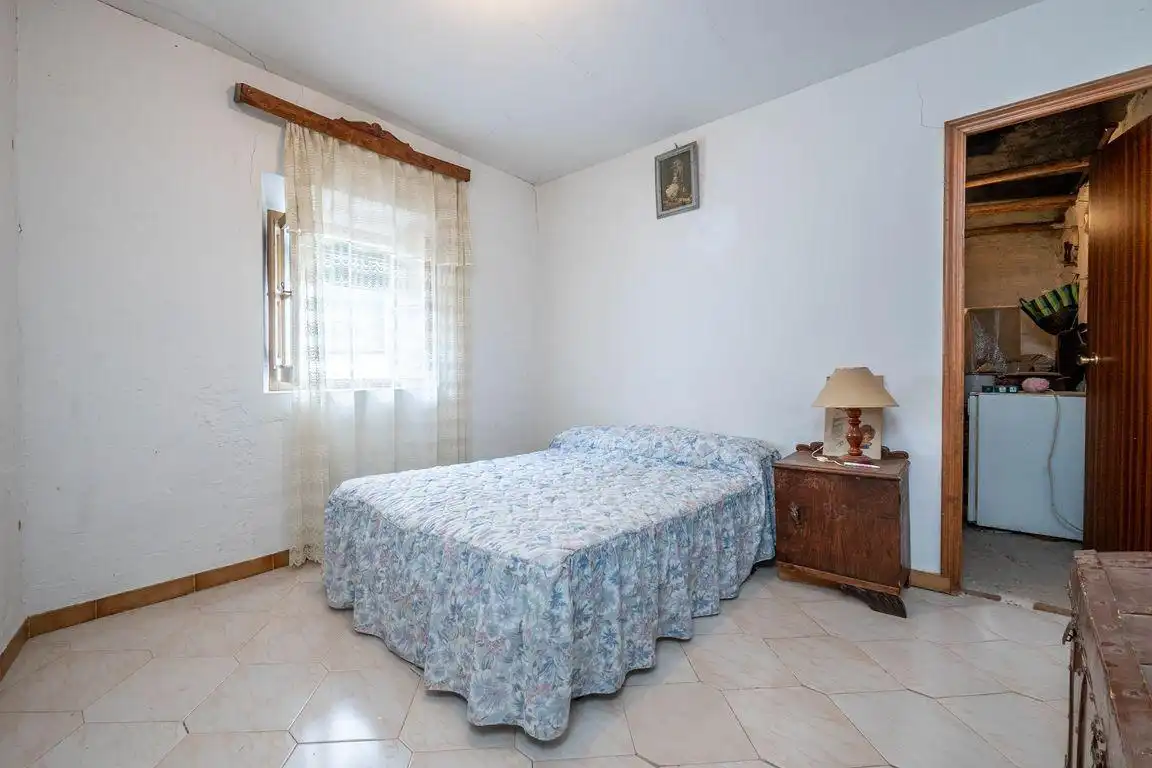 Dormitori de Casa o xalet en venda en Cacín amb Balcó