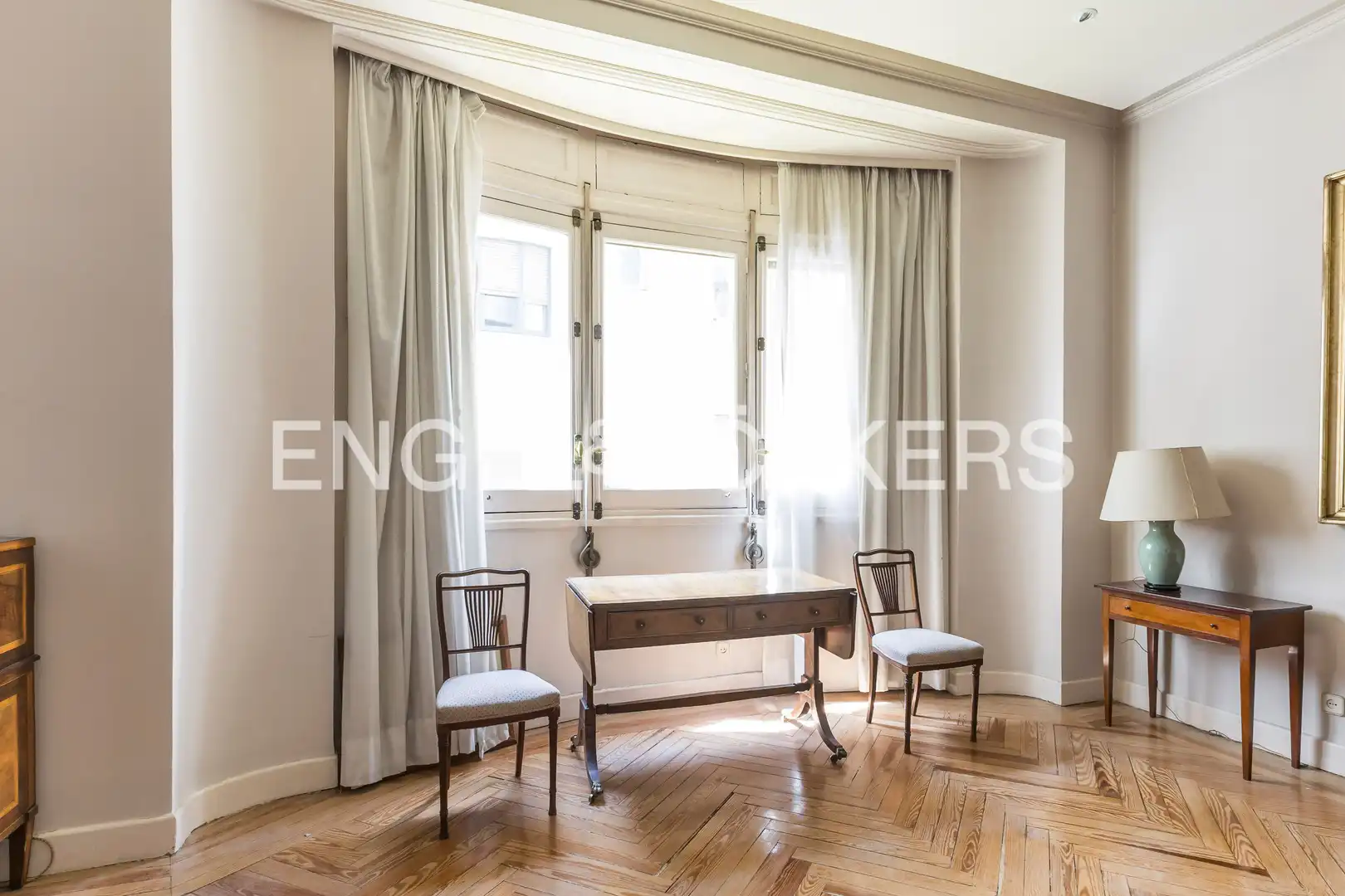 Dining room of Flat for sale in Madrid  with Air Conditioner, Heating and Storage room