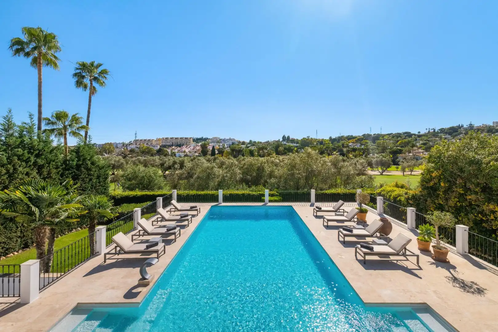 Villa mit Pool zum Verkauf in Nueva Andalucía, imagen 27