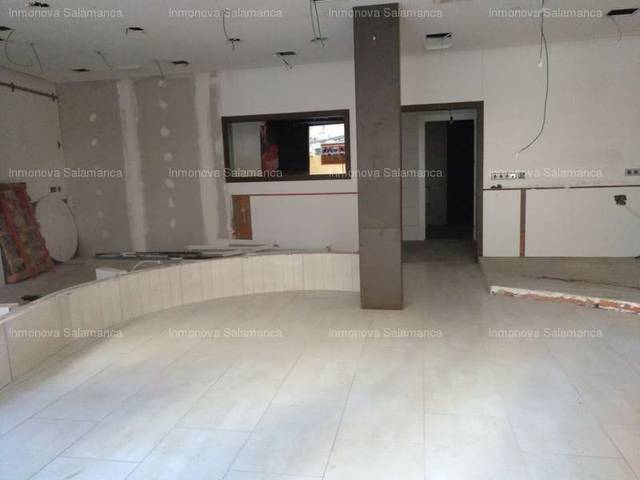 Local comercial en Alquiler en Barrio del Centro