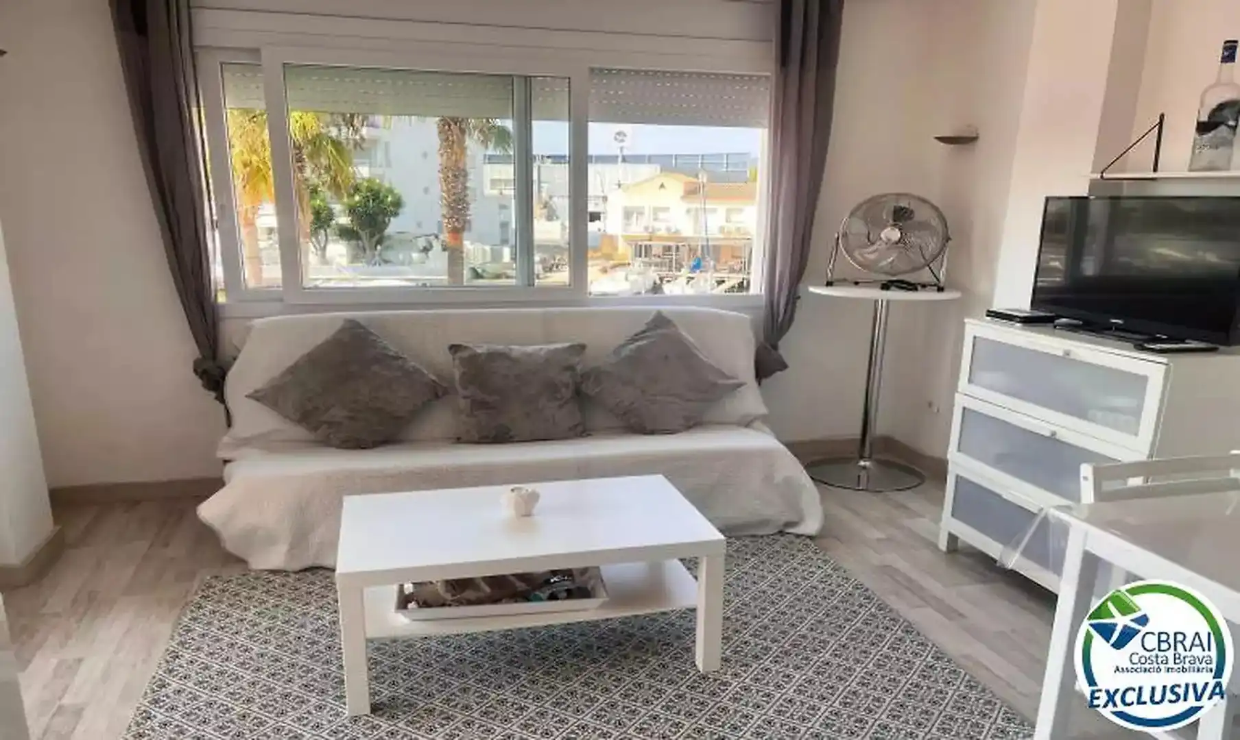Sala d'estar de Apartament en venda en Roses amb Aire condicionat, Calefacció i Terrassa