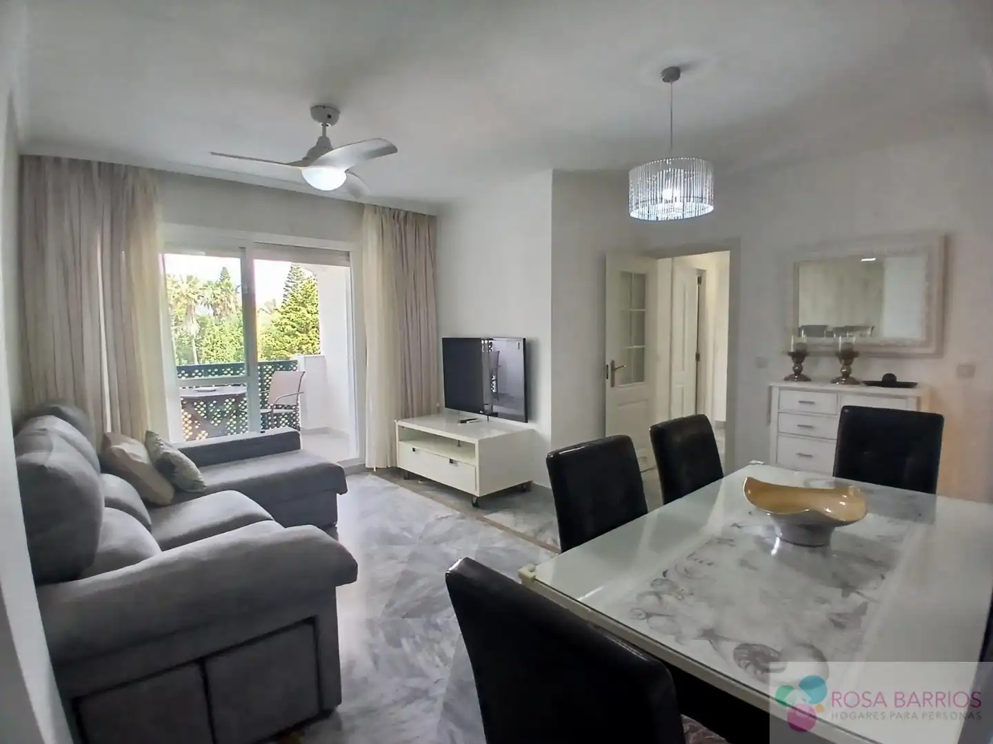 Living room of Flat for rent in Marbella  with Terrace, Furnished and Community pool