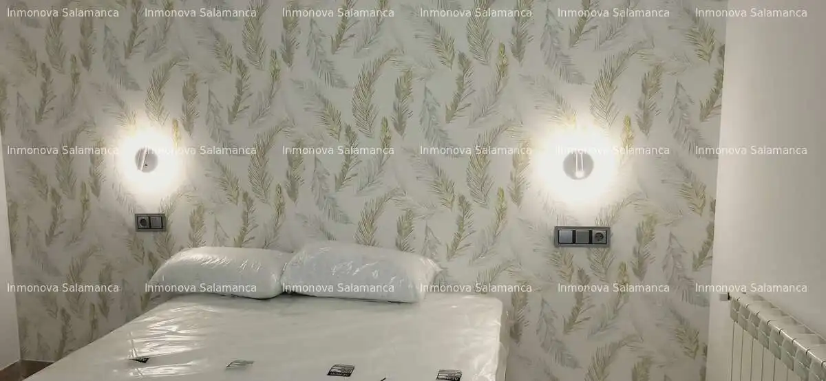 Schlafzimmer von Wohnung zur Miete in Salamanca mit Heizung und Möbliert