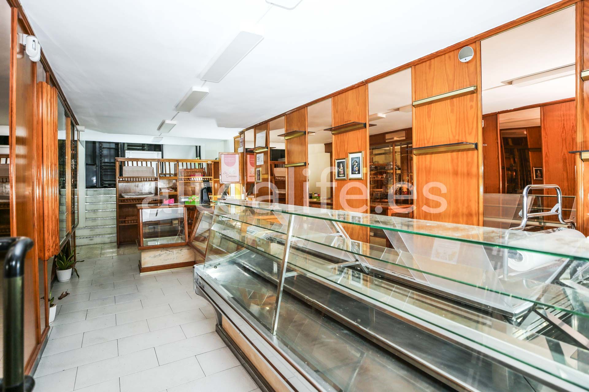 Local en traspaso en Altea con Amueblado