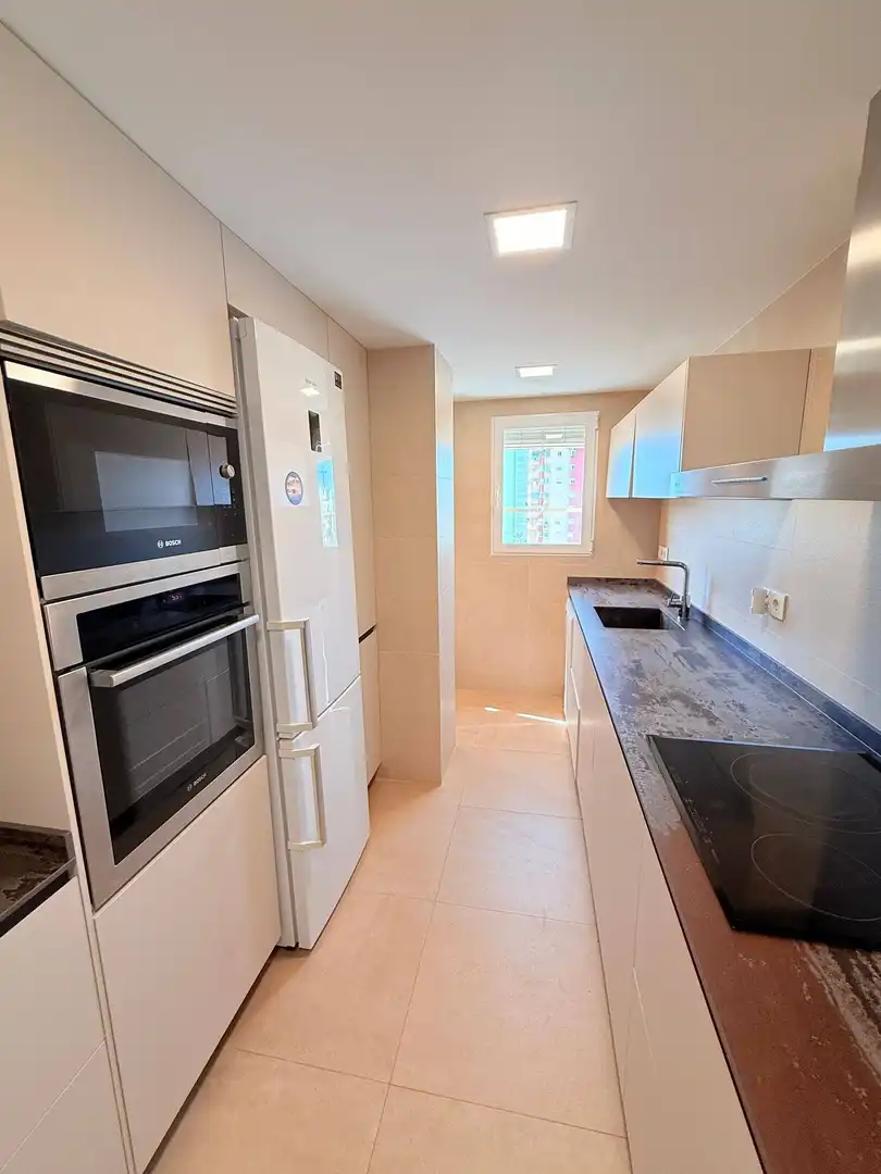Cuina de Apartament de lloguer en La Pobla de Farnals