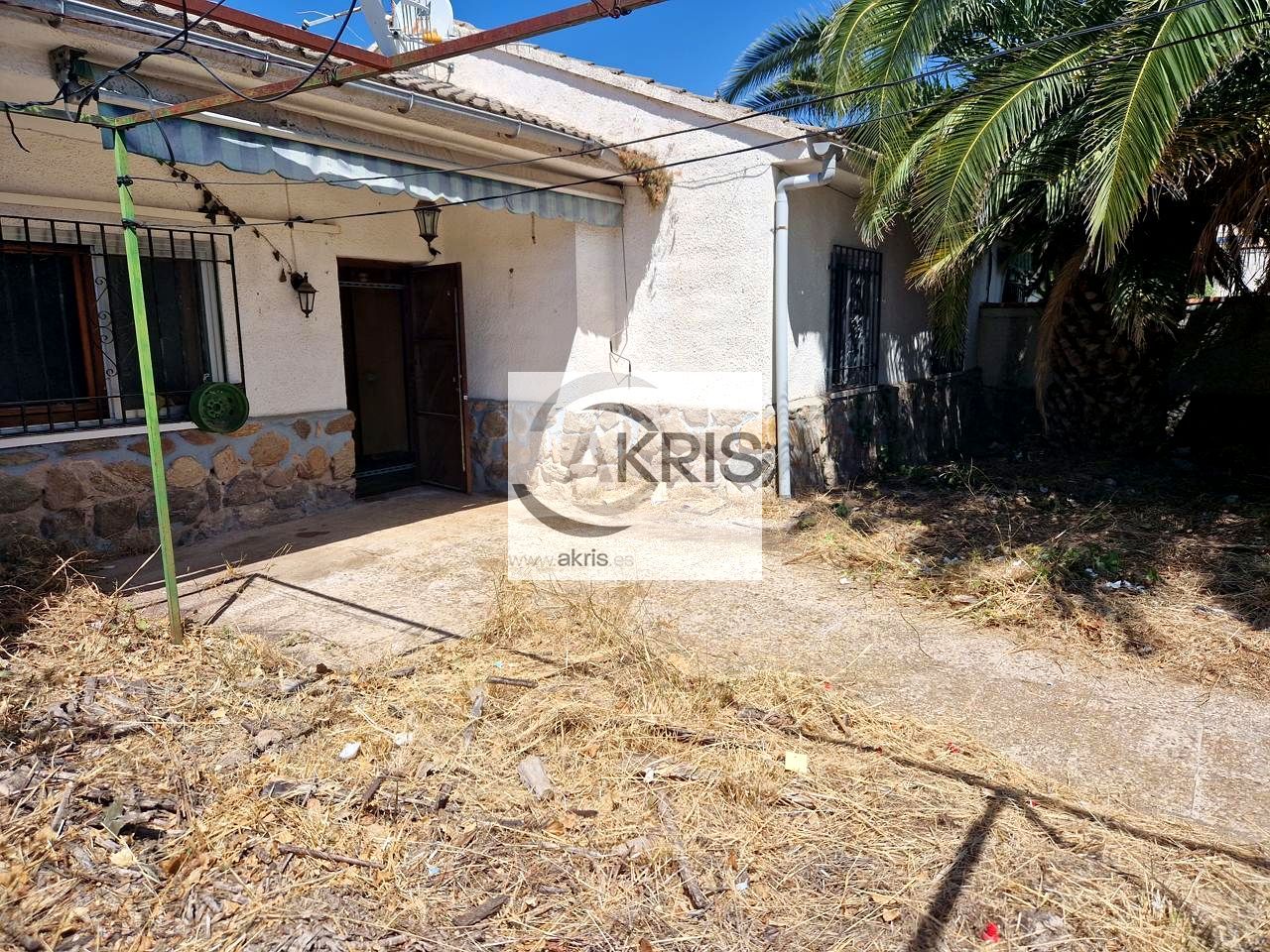 Vista exterior de Casa adosada en venda en Nambroca amb Jardí privat