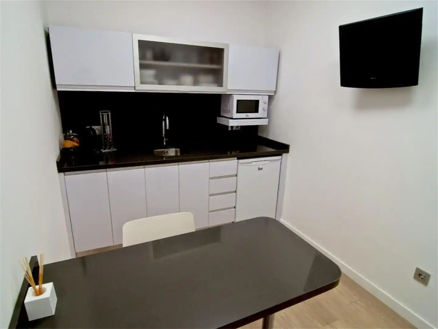 Kitchen of Office for rent in L'Alfàs del Pi  with Air Conditioner and Furnished