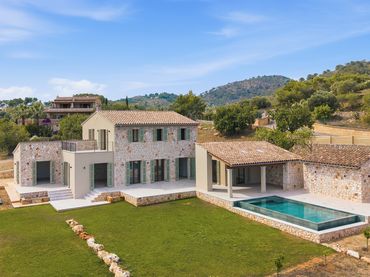 Casa rustica con piscina in vendita a Sant Llorenç des Cardassar