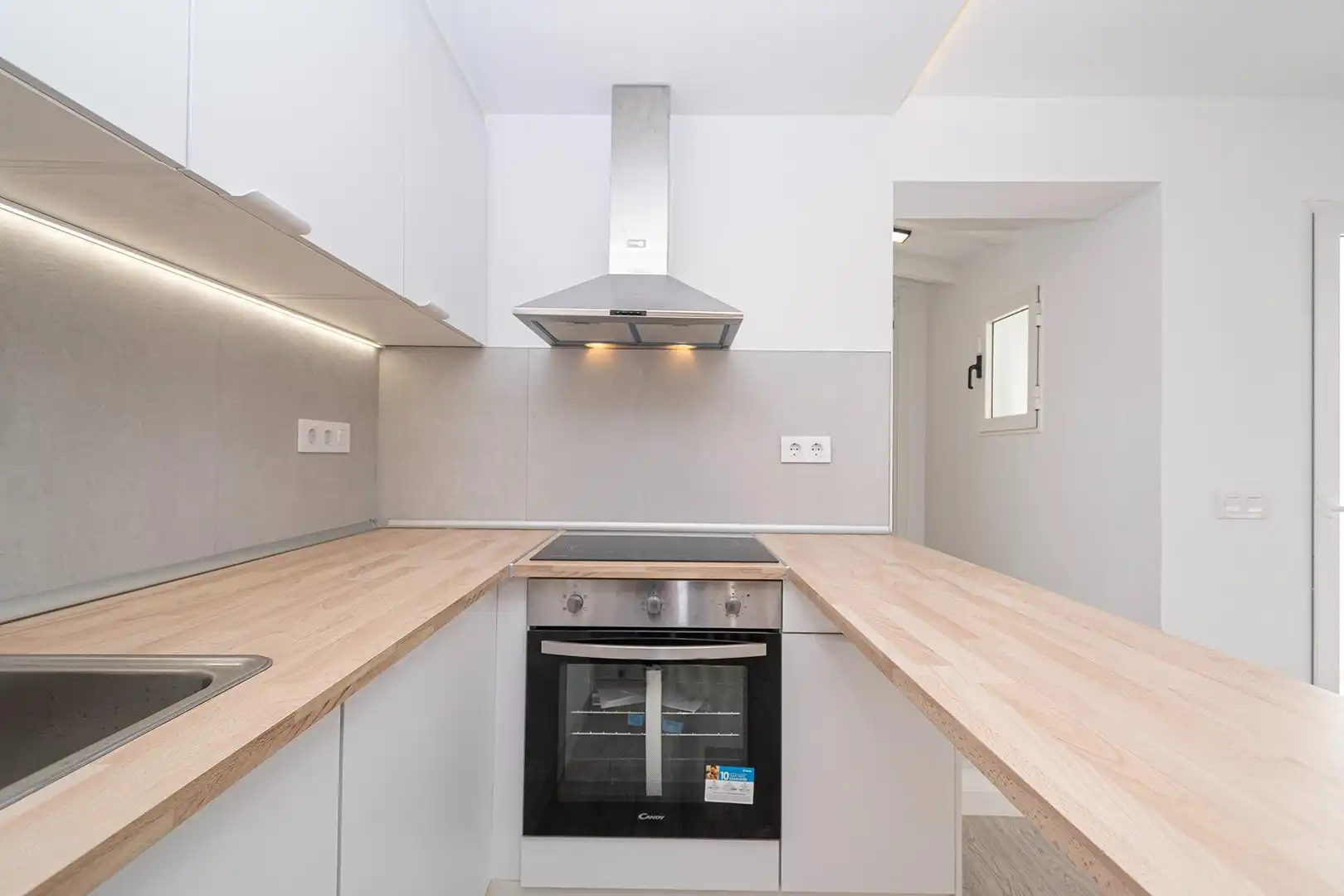Cuina de Casa o xalet en venda en  Palma de Mallorca amb Jardí privat i Terrassa