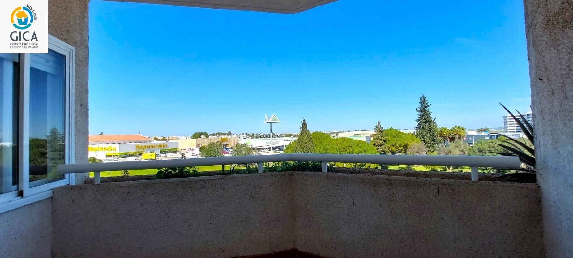 Exterior view of Flat for sale in Jerez de la Frontera  with Air Conditioner, Terrace and Community pool