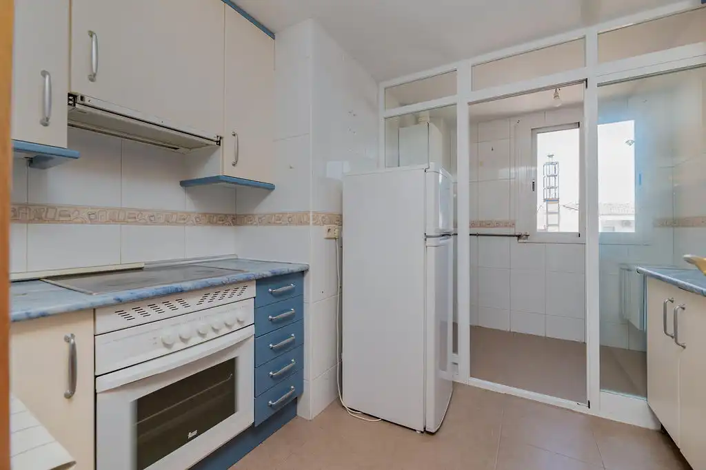 Flat with lift for sale in C/ Domingo Párraga, imagen 7