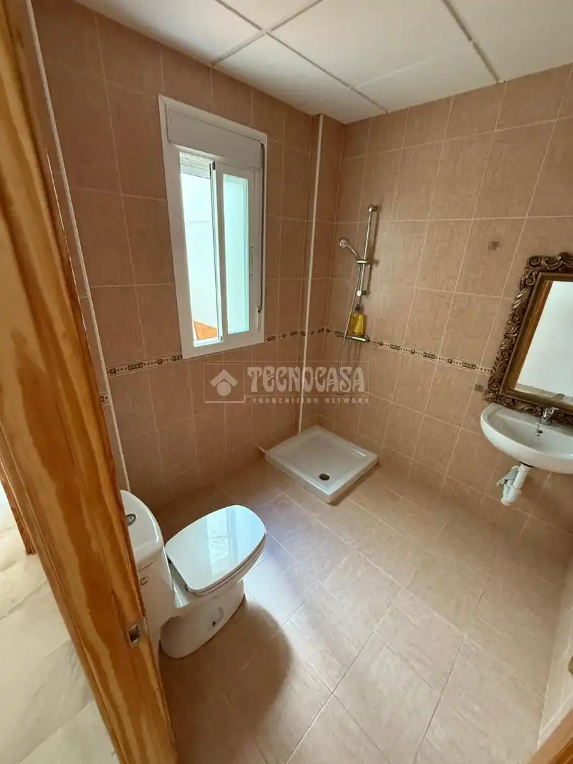 Detached homes for rent in Villamanrique de la Condesa