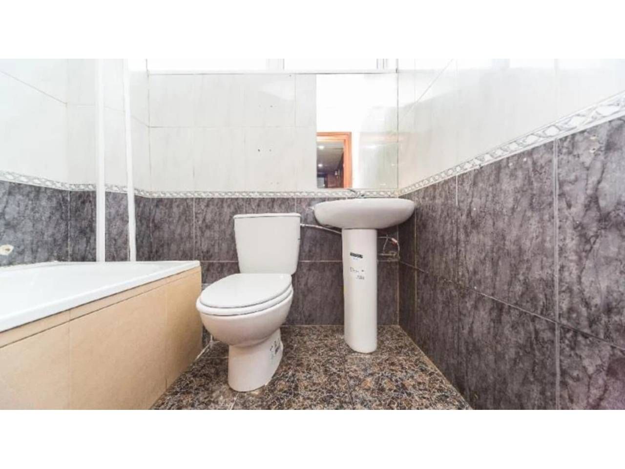 Baño de Piso en venta en Badalona con Balcón