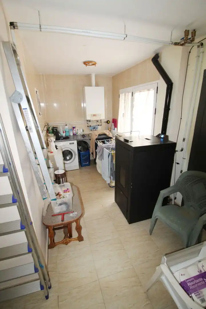 Cuina de Casa adosada en venda en Poblete amb Aire condicionat, Calefacció i Terrassa