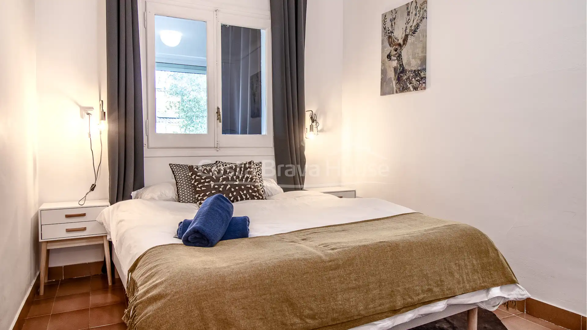 Schlafzimmer von Wohnungen zum Verkauf in Begur mit Heizung, Möbliert und Ofen