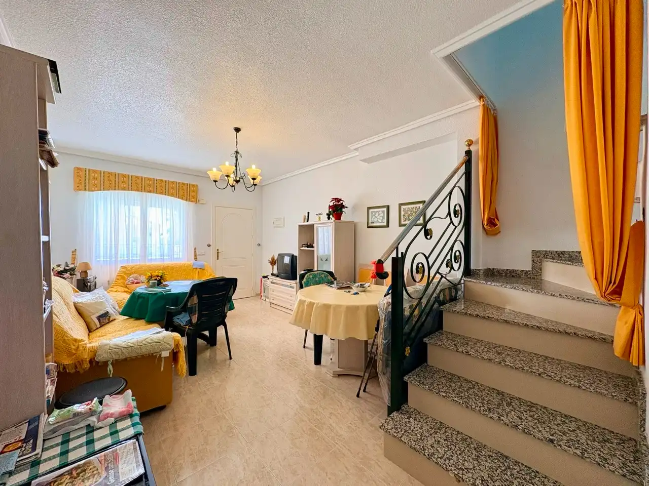 Sala de estar de Casa adosada en venta en Rojales con Amueblado