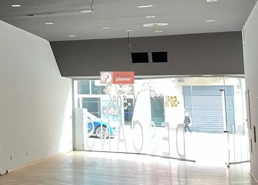 Business premises for sale in Príncep de Viana - Clot - Xalets Humbert Torres