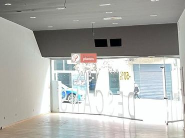 Local comercial en venda a Príncep de Viana - Clot - Xalets Humbert Torres