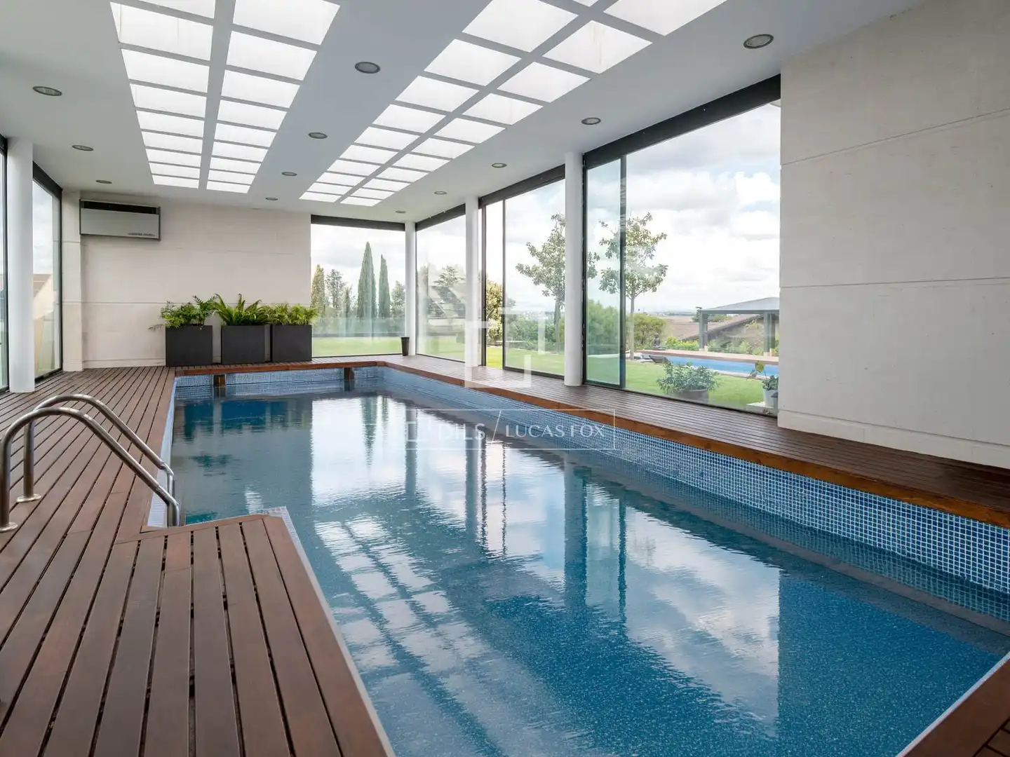 Villa mit Pool zum Verkauf in Urbanización La Moraleja, imagen 12