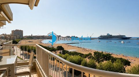 ÁTICO REFORMADO EN PRIMERA LÍNEA, CON VISTAS AL MAR + DOS PLAZAS DE PARQUING INCLUIDO EN EL PRECIO, imatge 4