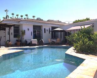 Swimming pool of House or chalet for sale in Estepona  with Air Conditioner, Terrace and Swimming Pool