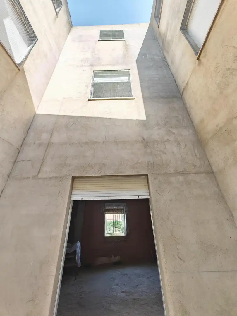 Vista exterior de Edificio en venta en Castuera