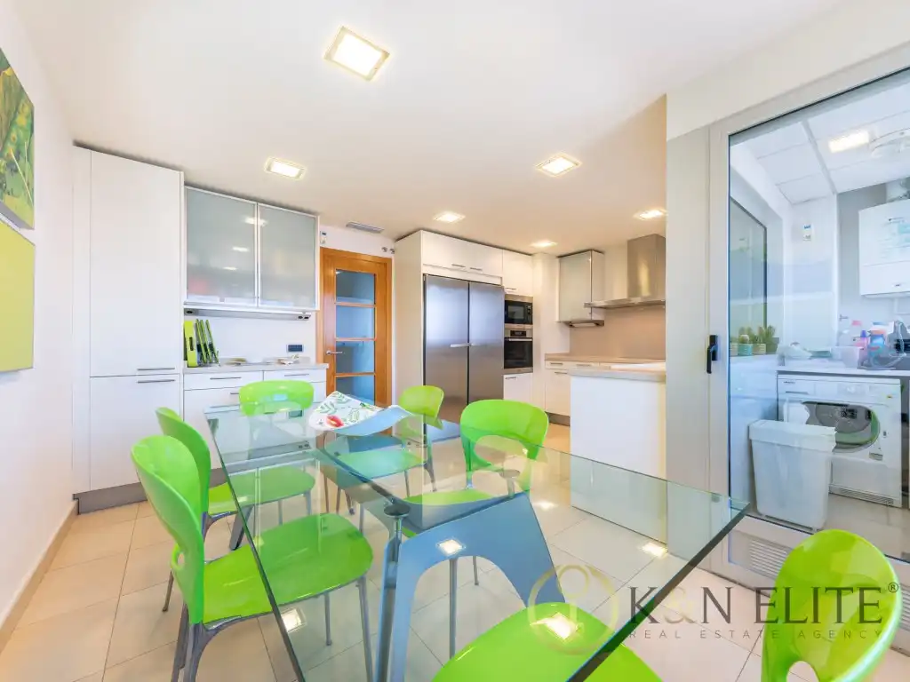 Cuina de Àtic en venda en Alicante / Alacant amb Aire condicionat, Jardí privat i Terrassa