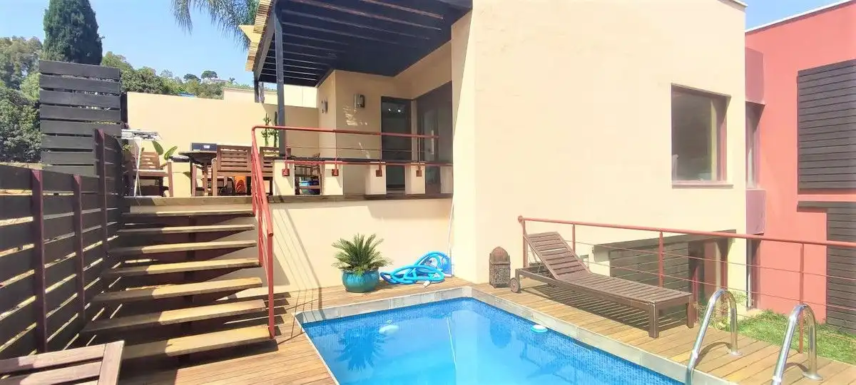 Schwimmbecken von Haus oder Chalet zum Verkauf in Benahavís mit Klimaanlage, Heizung und Privatgarten