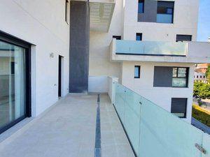 Photo 2 of Flat to rent in Playamar - Benyamina, Málaga