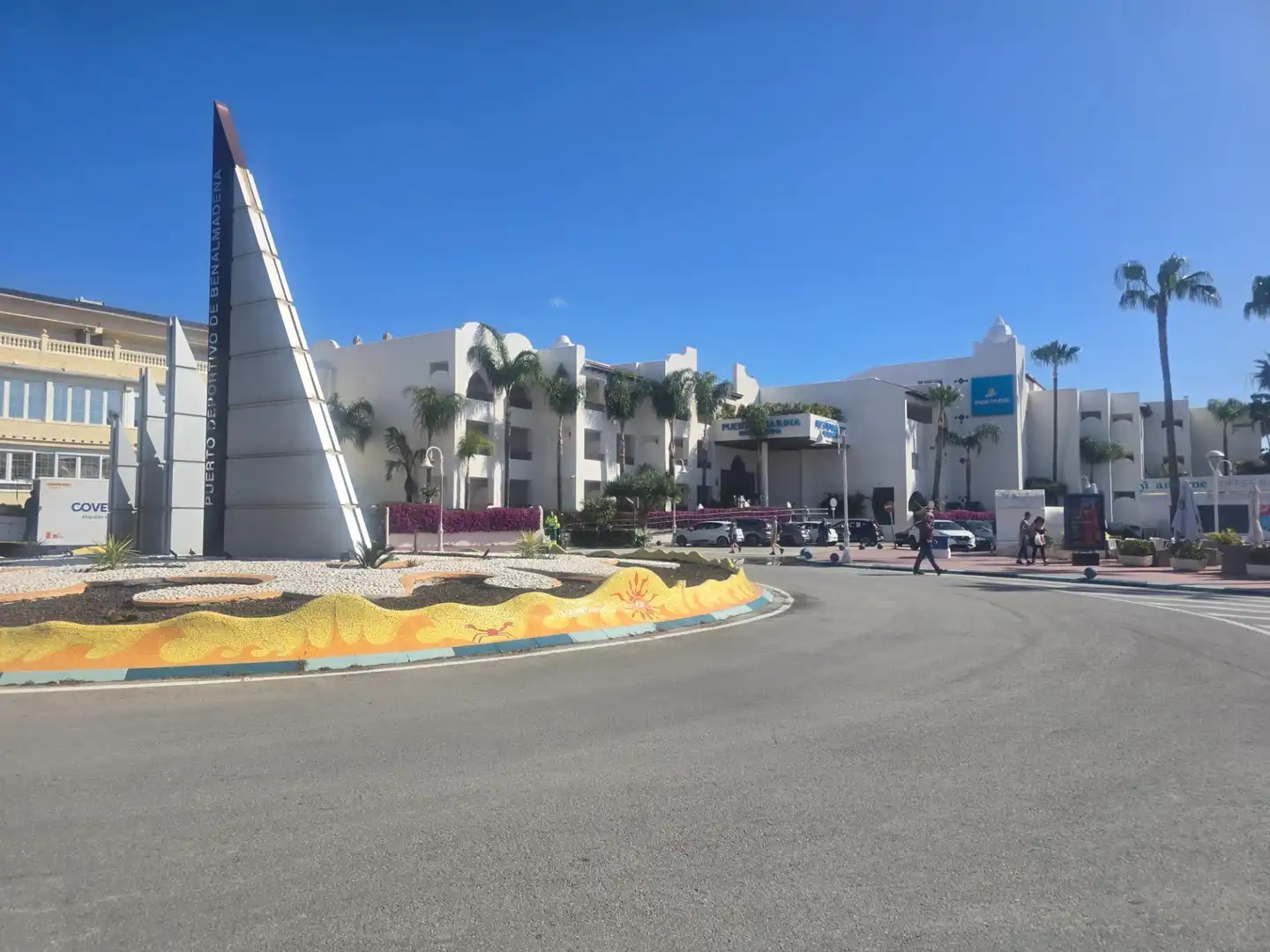 Vista exterior de Estudi en venda en Benalmádena amb Aire condicionat, Terrassa i Moblat