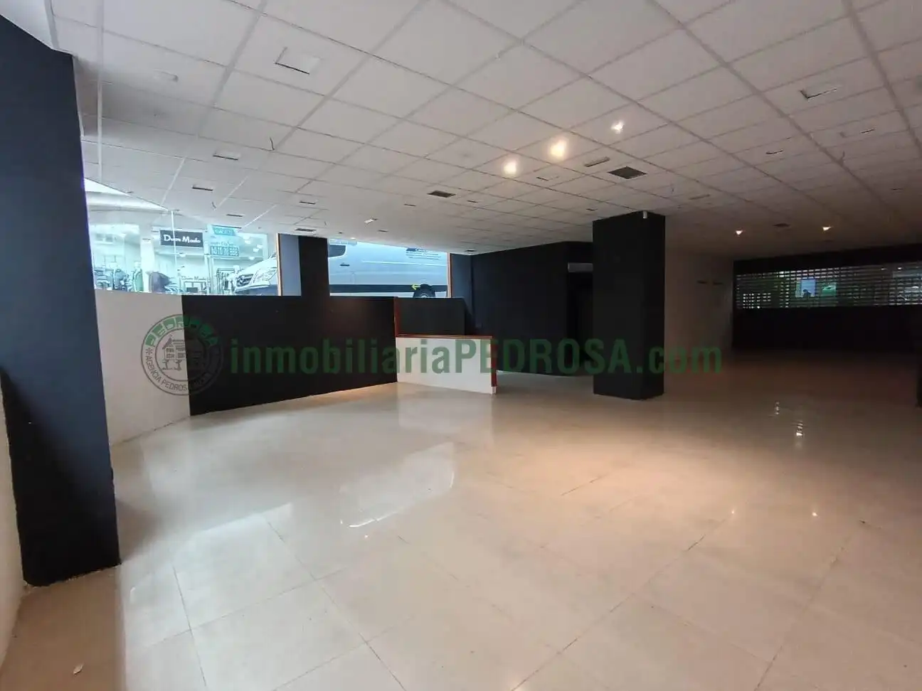 Local comercial en alquiler en Calle Sagasta, imagen 3