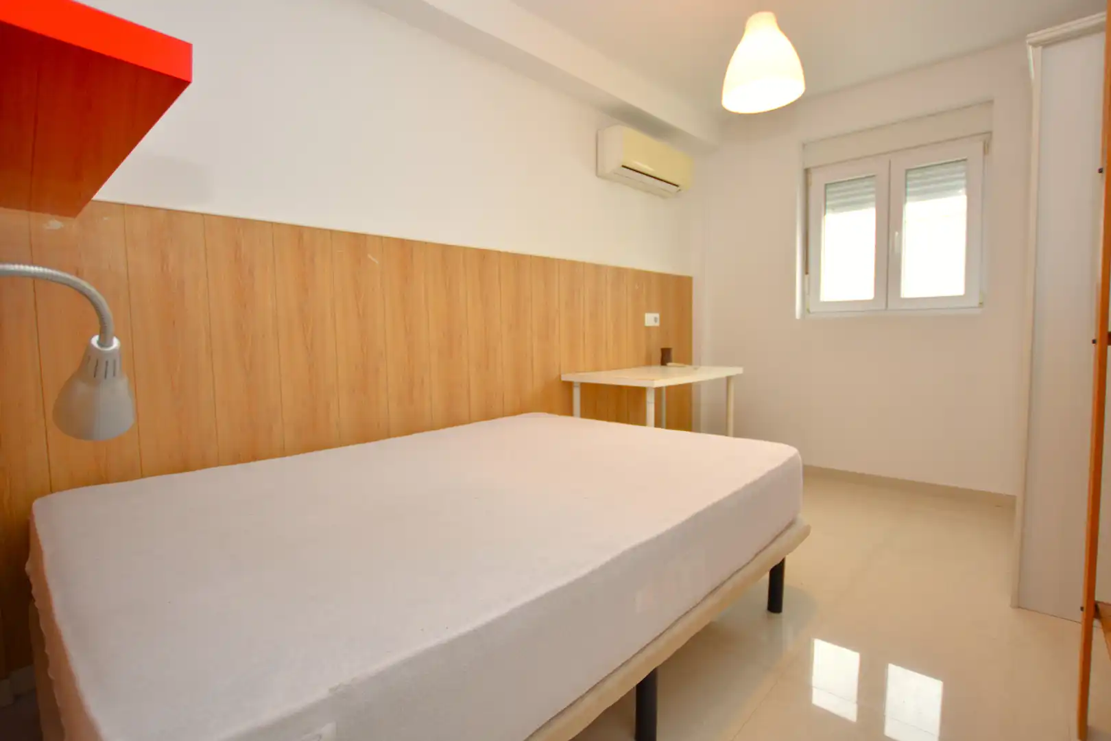Bedroom of Buildings for sale in Sevilla