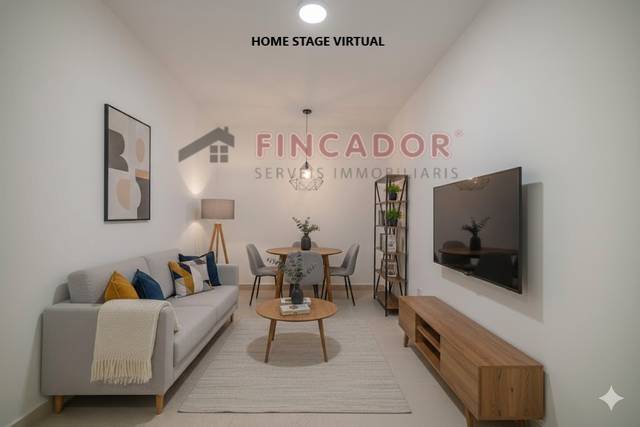 Piso en Venta en Carrer de Rodrigo Caro en Les Roquetes