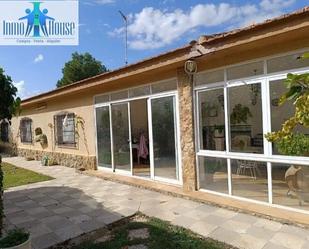 Vista exterior de Casa o xalet en venda en  Albacete Capital amb Calefacció, Jardí privat i Terrassa