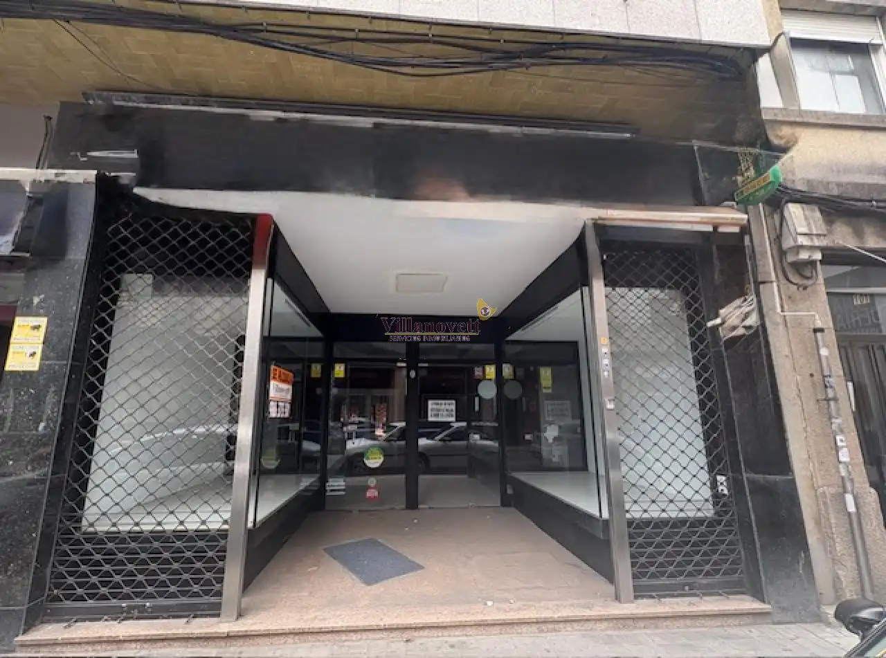 Local comercial de lloguer a Centro Urbano