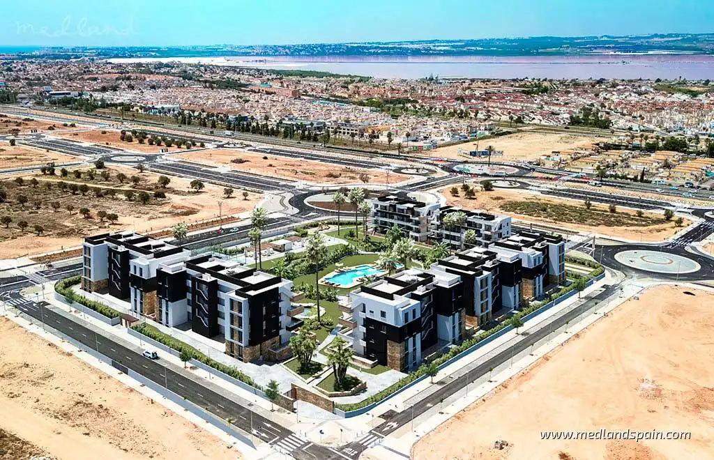 Apartamento con piscina en venta en Zona Carrefour - Urbanizaciones, imagen 12