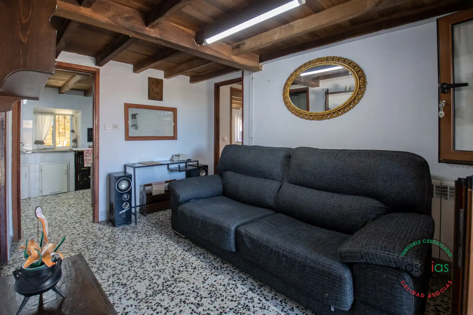 Wohnzimmer von Einfamilien-Reihenhaus zum Verkauf in Colunga mit Heizung