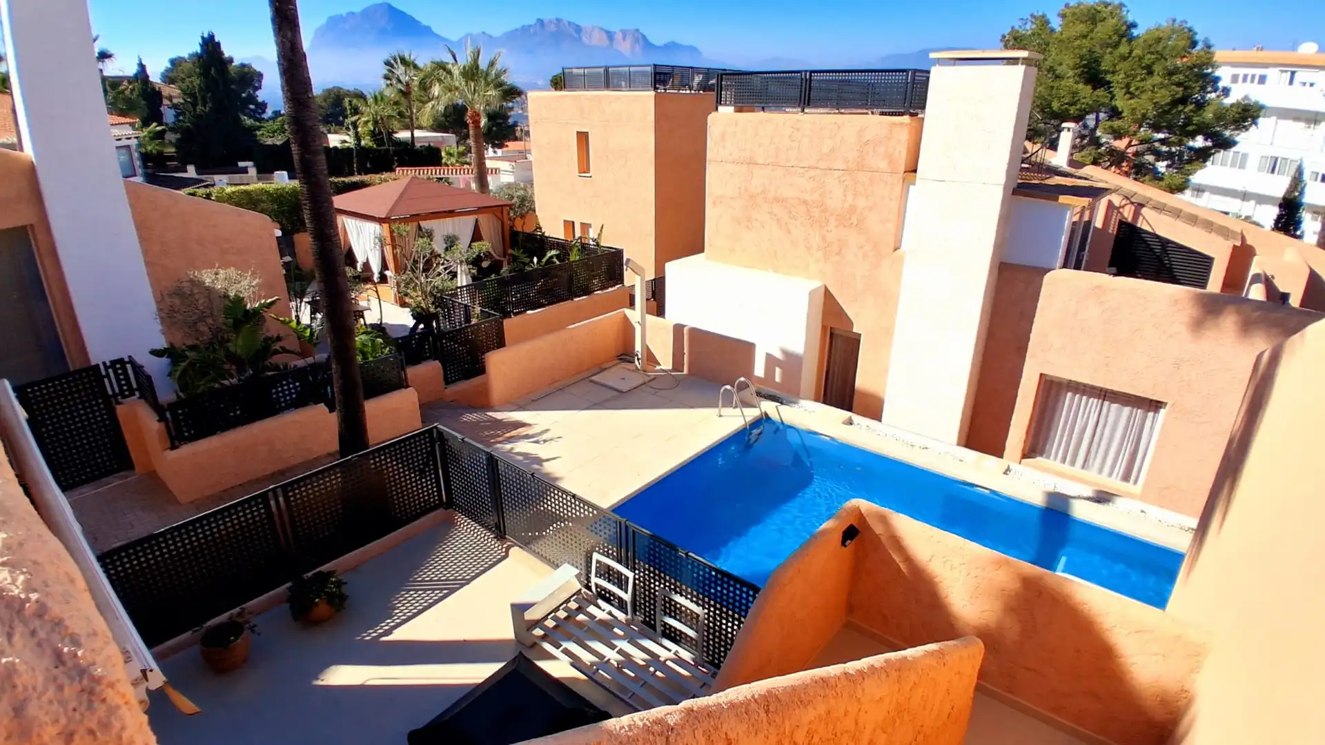 Exterior view of Country homes for sale in L'Alfàs del Pi  with Air Conditioner, Terrace and Storage room