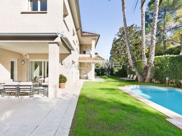 Maison avec piscine à vendre à L'Eixample