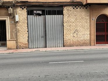 Local comercial en venda a Calle Julio Burell