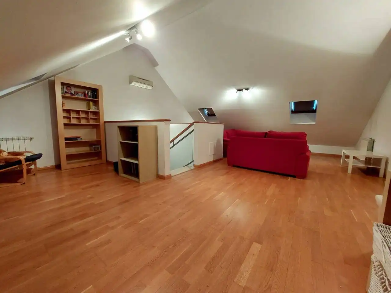 Casa adosada en venta en Fuenlabrada con Aire acondicionado, Calefacción y Piscina comunitaria