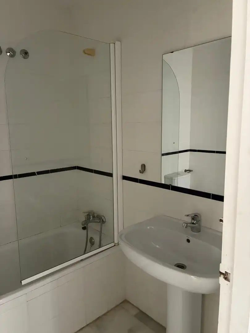 Baño de Casa o chalet de alquiler en Bollullos de la Mitación con Horno, Lavadora y Balcón