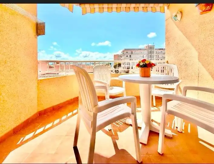 Terrassa de Apartament de lloguer en San Pedro del Pinatar amb Aire condicionat, Moblat i Rentadora