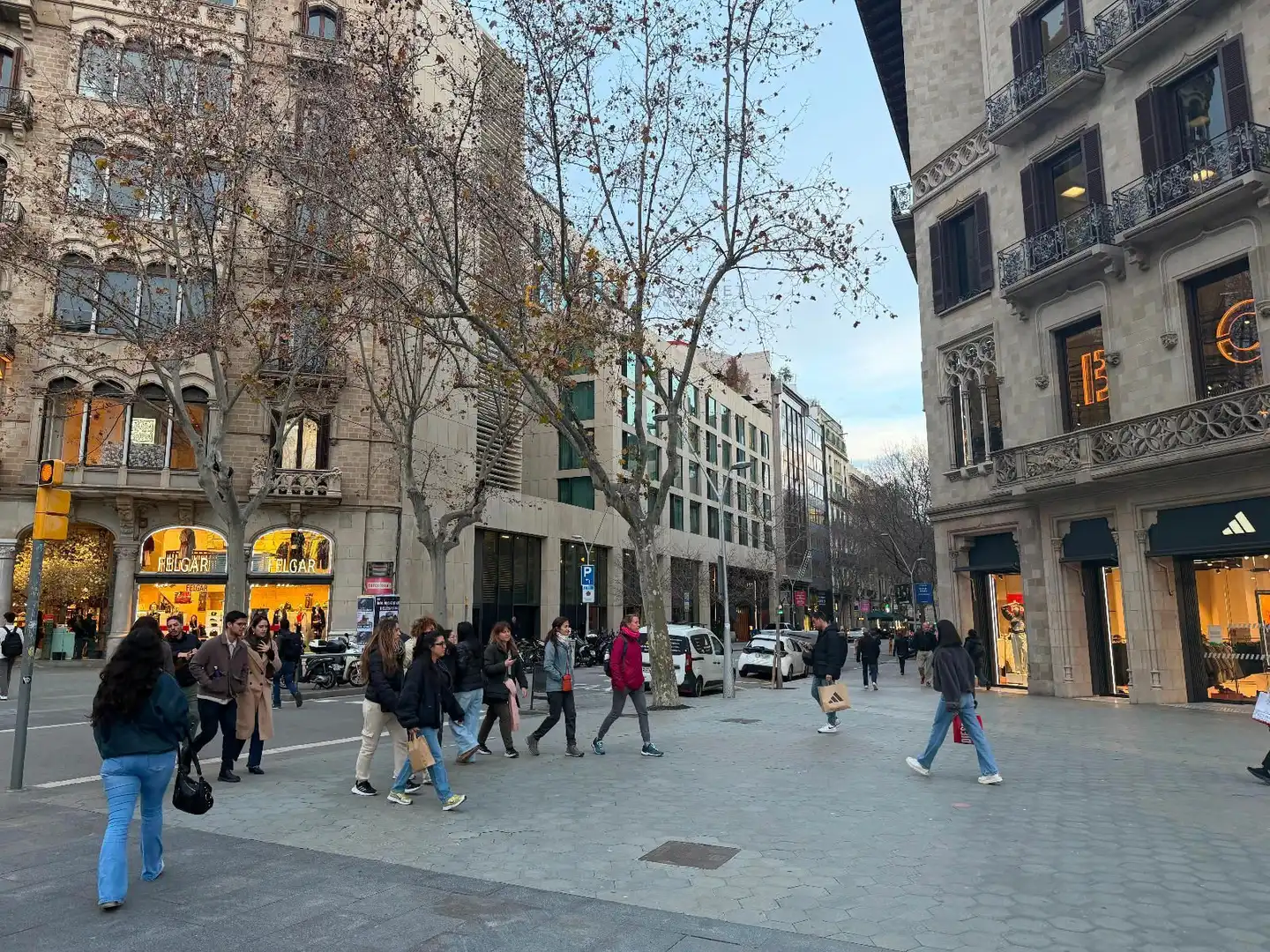 Vista exterior de Local de alquiler en Barcelona