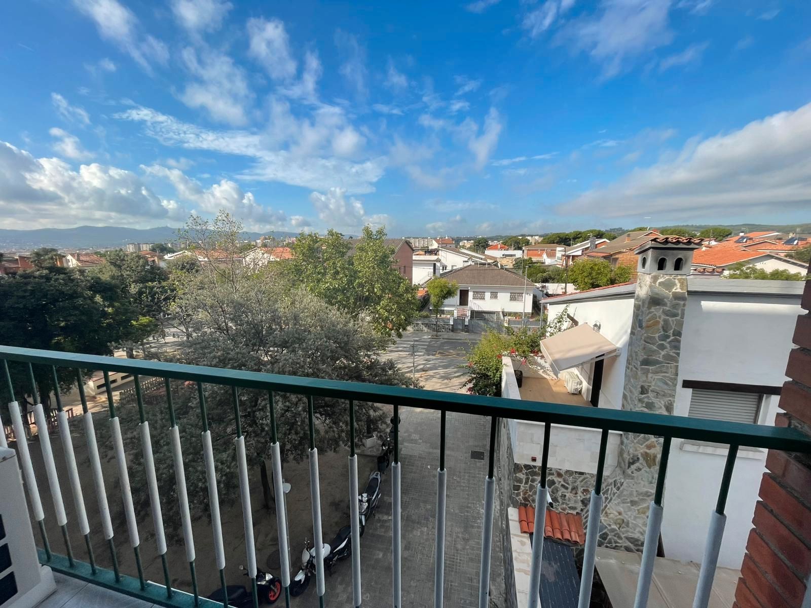 Exterior view of Flat for sale in Barberà del Vallès  with Air Conditioner, Heating and Oven