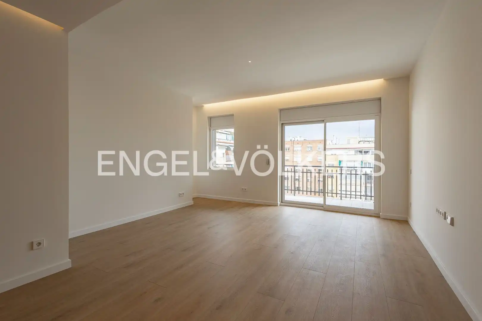 Living room of Flat for sale in Barcelona  with Air Conditioner, Heating and Parquet flooring